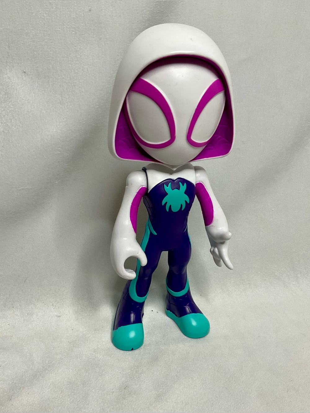 2021 Hasbro Marvel Spidey and His Amazing Friends 9" Ghost Spider Action Figure